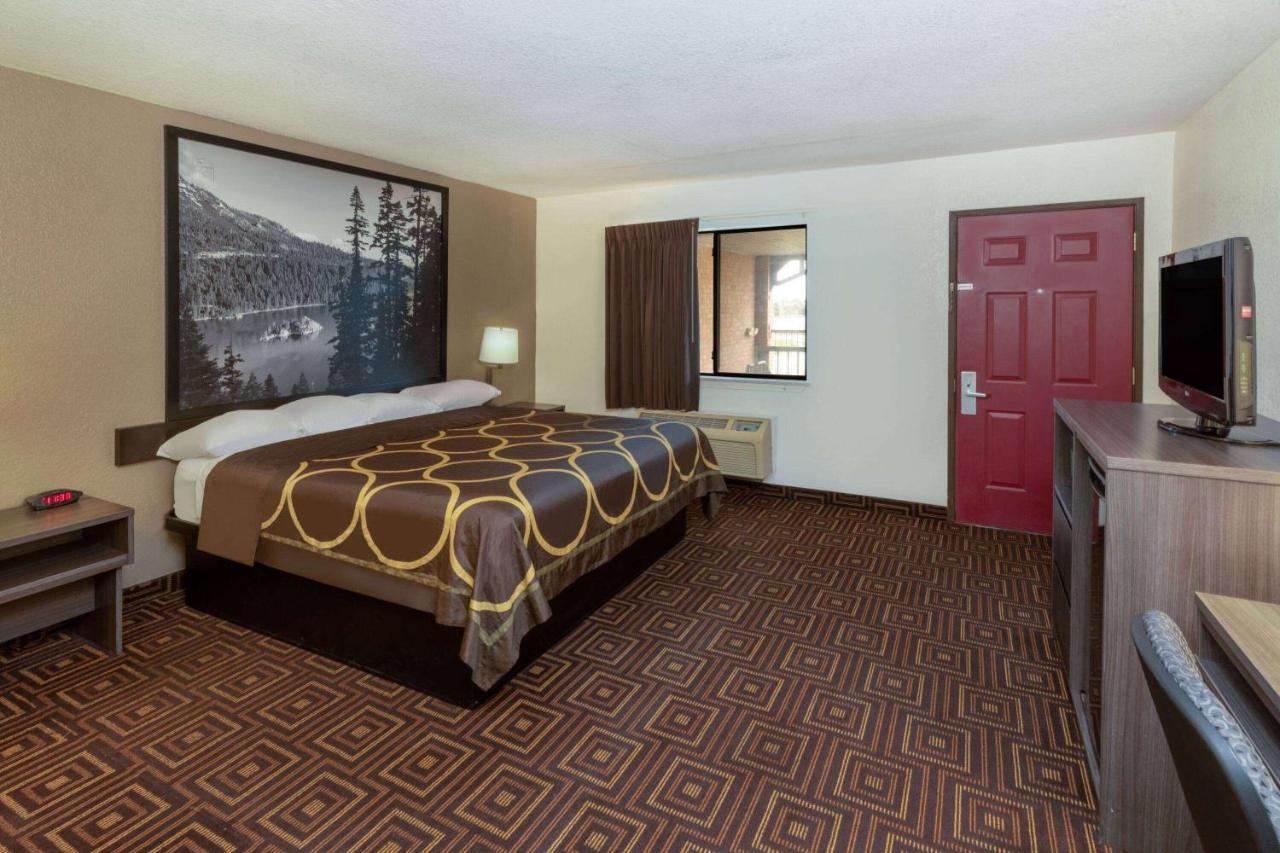 Super 8 By Wyndham Seguin Hotel Kültér fotó