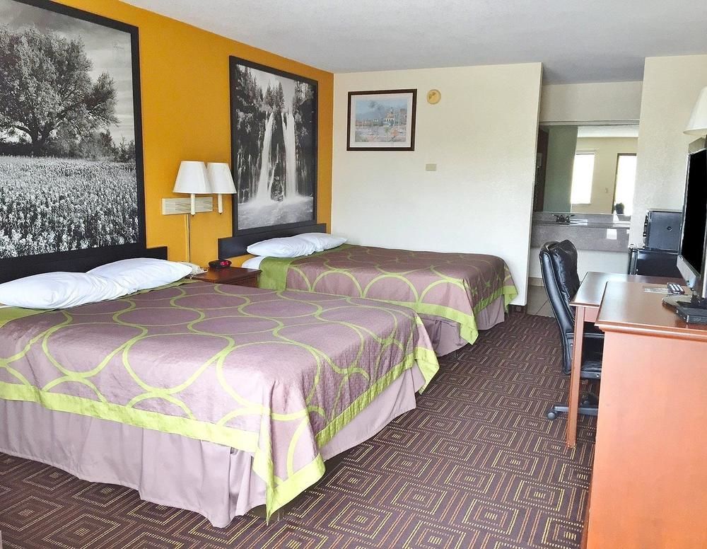 Super 8 By Wyndham Seguin Hotel Kültér fotó