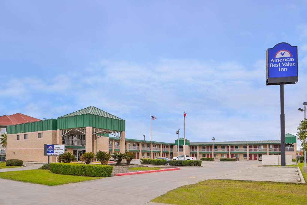 Super 8 By Wyndham Seguin Hotel Kültér fotó